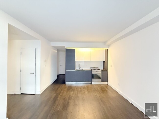 Building Photo - NO fee 1 bed 1 bath on the 22nd floor - Su... Rental