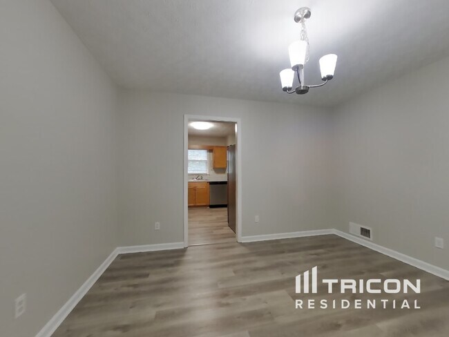 Photo - 220 Stevenson Trail