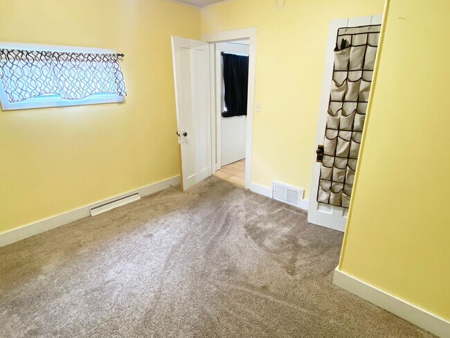 Photo - 4-Bedroom, 1 Bath Southeast Side Single Fa...