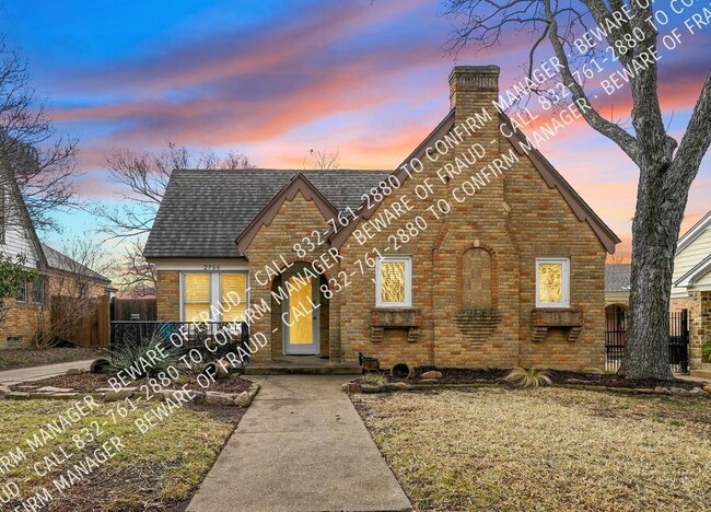 Tudor Style Home in the Heart of Oak Cliff - Tudor Style Home in the Heart of Oak Cliff