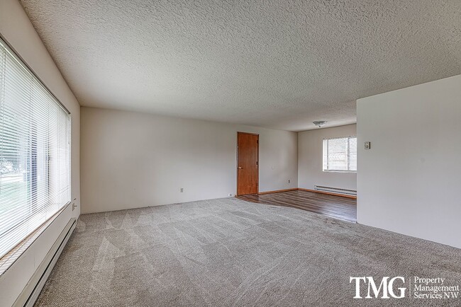 Photo - Classical Cute Duplex w/ 2 Bed 1 Bath in Washougal!