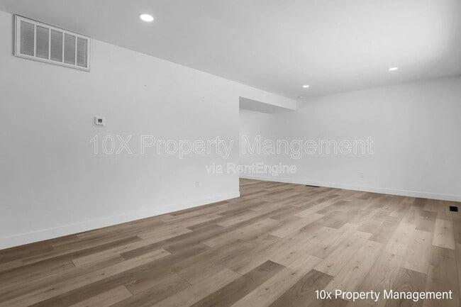 Photo - 4403 Paxton Dr S