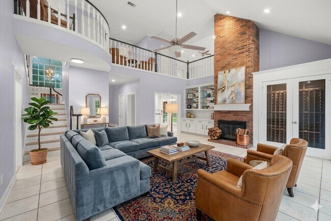 Photo - 3622 Springhill Ln