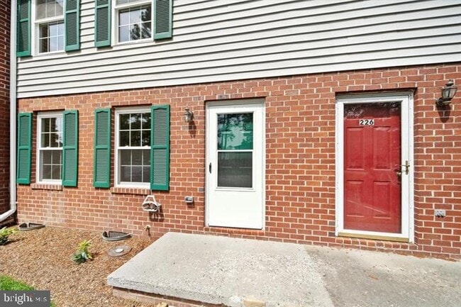 Photo - 228 Carroll Dr