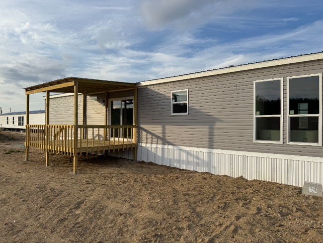 Photo - 362 Patriot Ln