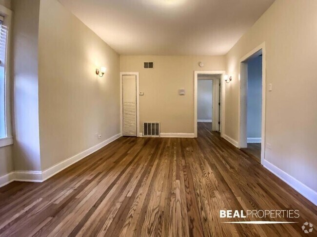 Building Photo - 1 bedroom in CHICAGO IL 60613 Unit S1 Rental