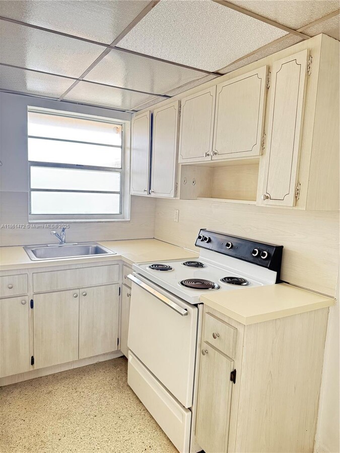 Photo - 55 W 7th St Apartamento Unidad 12