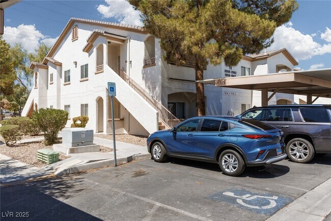 Photo - 5650 E Sahara Ave Unidad 1059 Rental