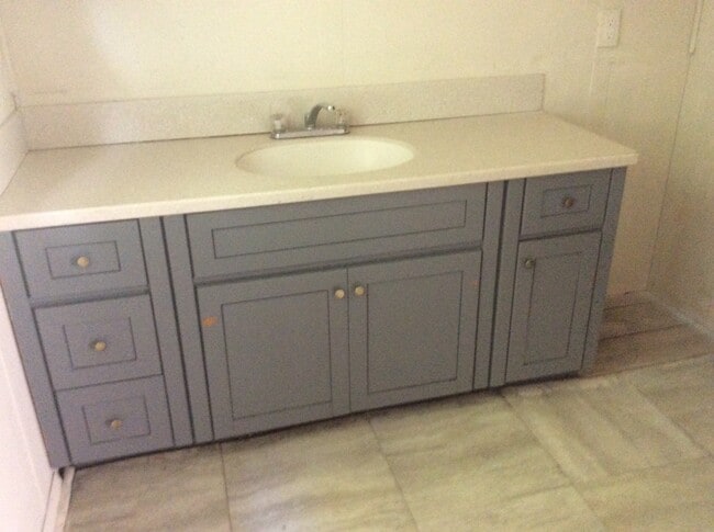 Photo - 2 bedroom home available in Rockford