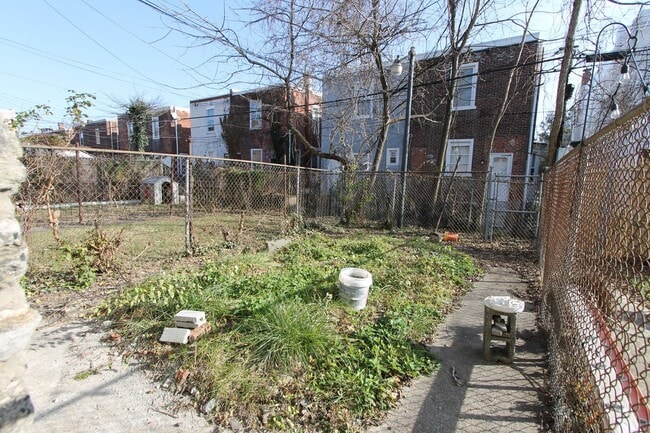 Photo - 124 W Pomona St