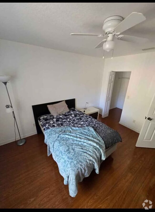 Building Photo - 10040 Ravello Blvd Rental
