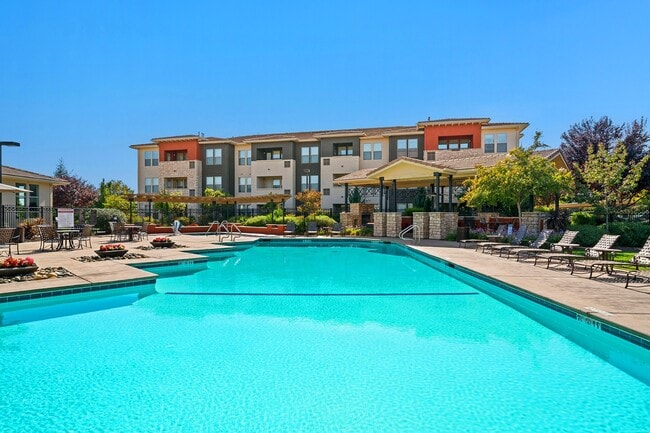 Quinn Crossing Apartments