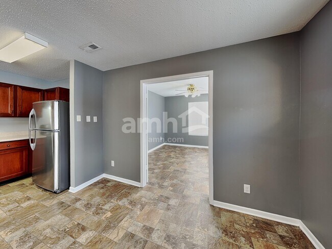 Photo - 6847 Tadpole Ct