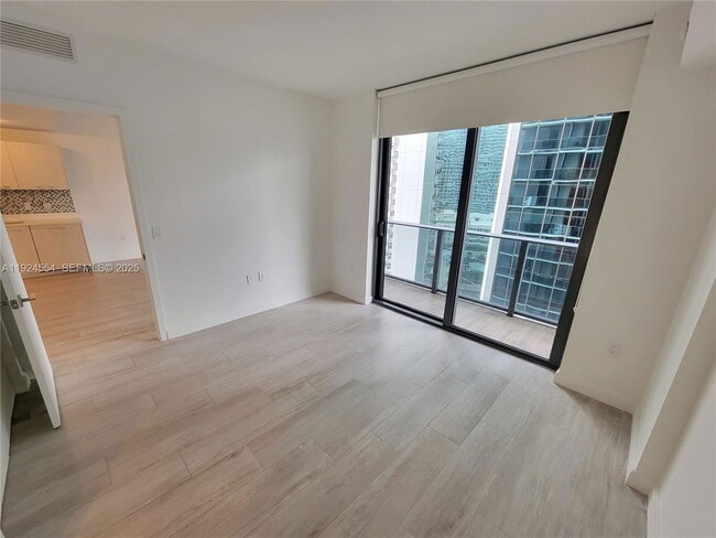 Photo - 55 SW 9th St