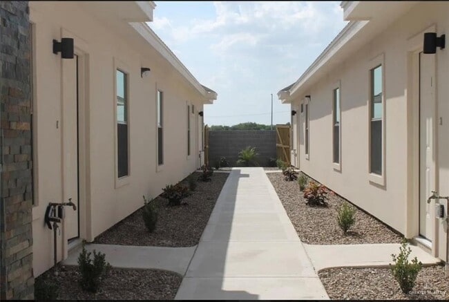 Photo - 10 Sabercat Ave Unidad 1