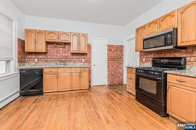 Photo - 57 Clinton Pl