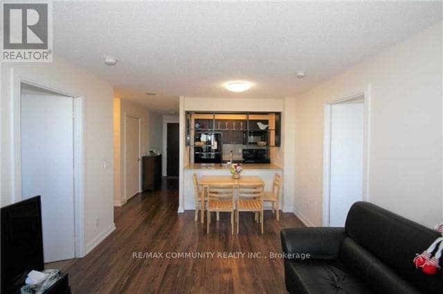 Photo - 181 Village Green Square Unit 2821
