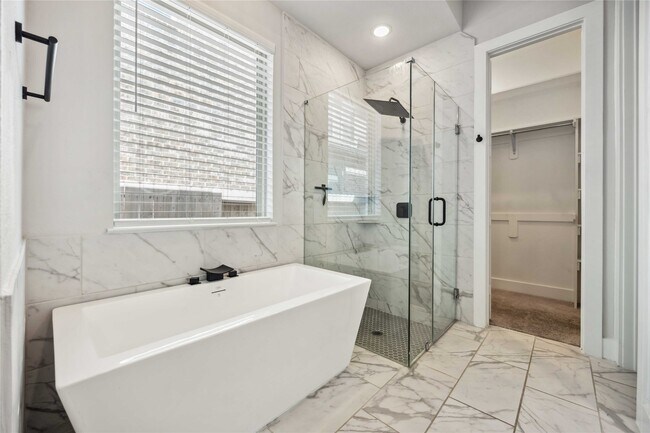 Photo - 18231 Lakepoint Rdg Ln