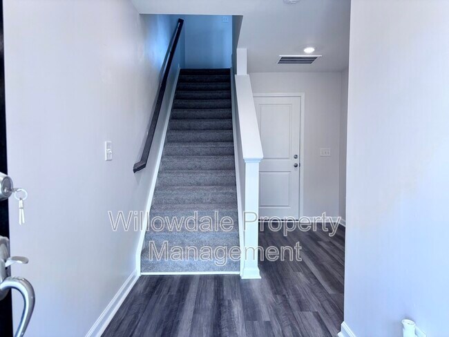 Photo - 6045 Kayton St