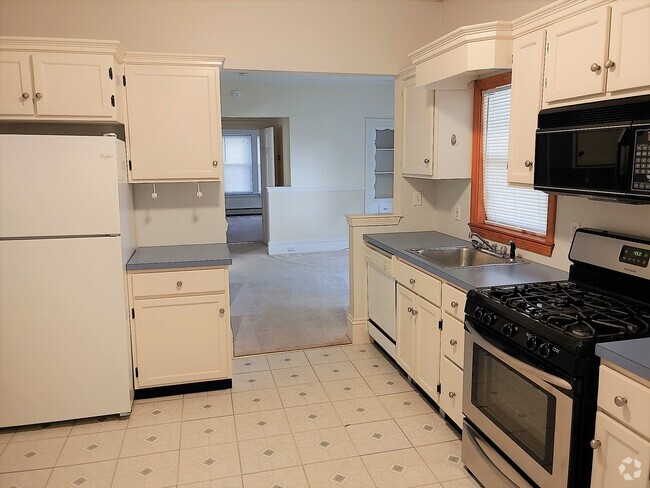 Building Photo - 45 Wadsworth Ave Unit 1 Rental