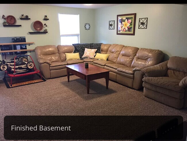 Photo - 901 Glen Falls Ct