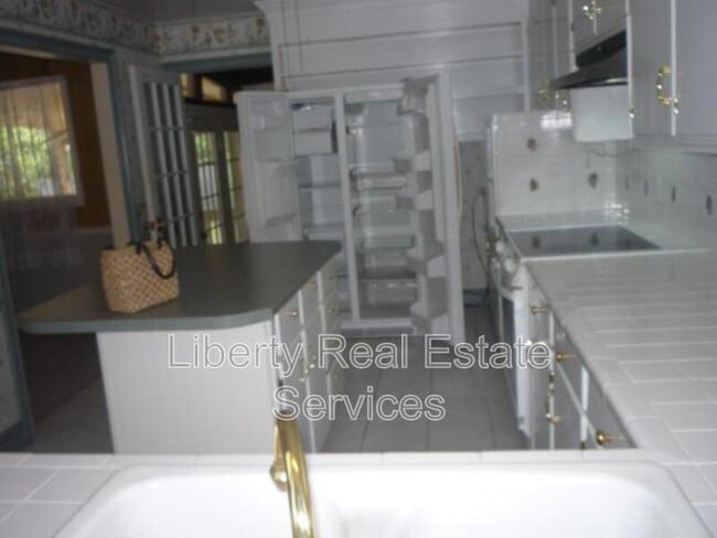 Photo - 102 Fraser St