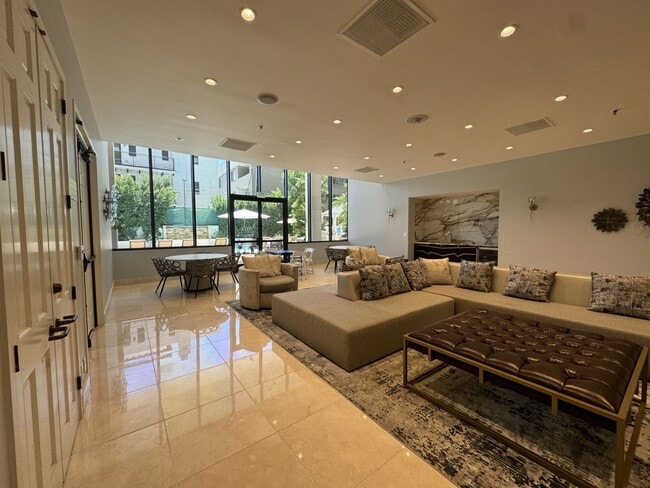 Photo - 10724 Wilshire Blvd Unit 509