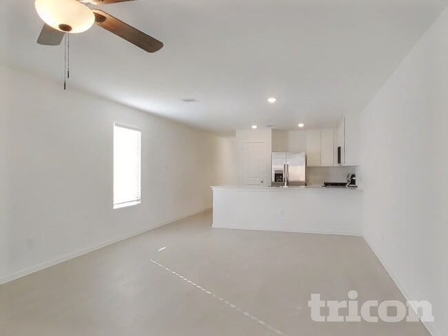 Photo - 1718 Serenity Moon Dr