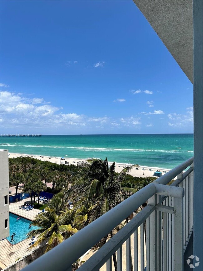 Building Photo - 6969 Collins Ave Unit 707 Rental