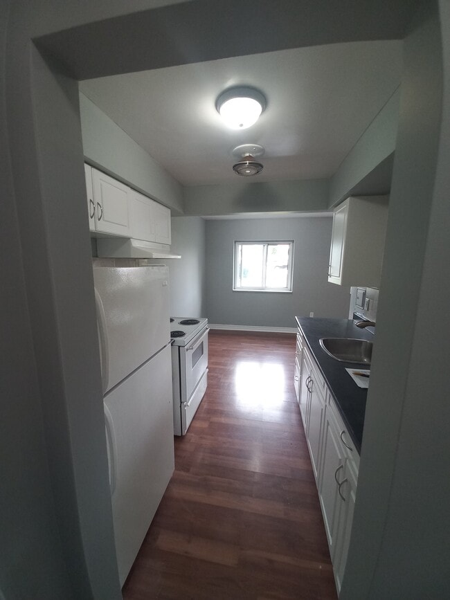 Photo - Princess Manor Apartments