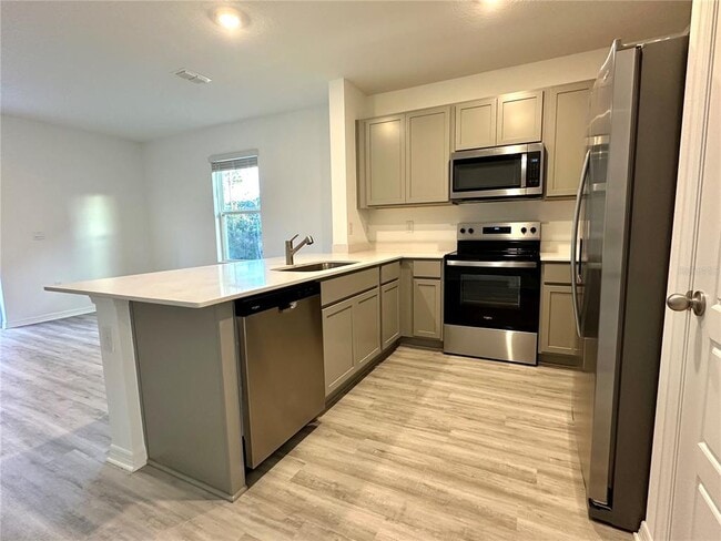 Photo - 2933 Canary Ave