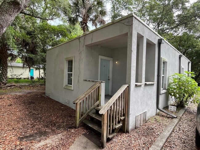 Building Photo - 25 Florida Ave Unit A