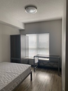 Photo - 258A-258A Sunview St