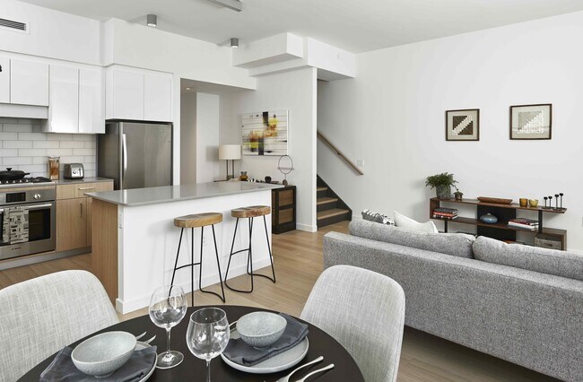 Photo - 10 Halletts Point