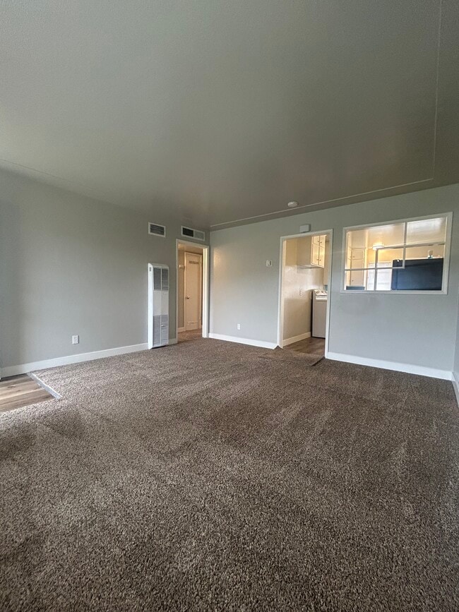 Photo - 1930 N 1st St