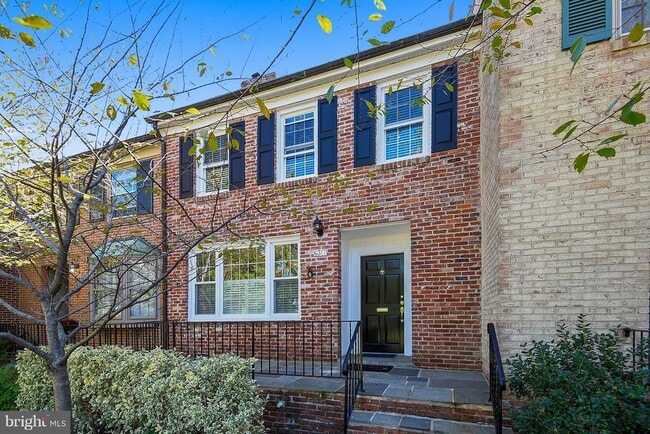 Photo - 6317 Olde Towne Ct Townhome