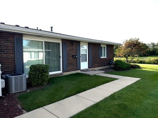 Photo - 931 Shattuck Ln