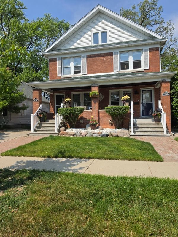 Building Photo - 22230 Tenny St