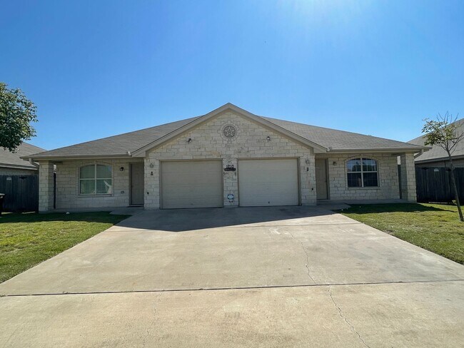 Building Photo - 1210 Powder River Dr Rental