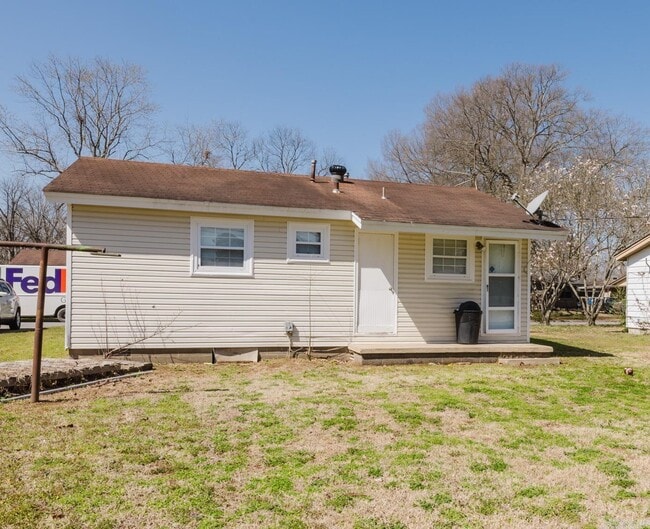 Photo - 804 Healy St