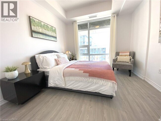 Photo - 428 Dundas St E Unit 428