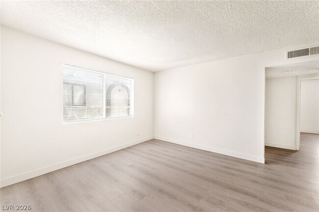 Photo - 5309 W Cheyenne Ave