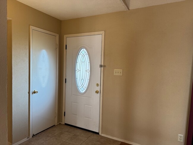 Photo - 503 Rosewood Ln