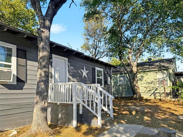 Building Photo - 5207 Spruce St