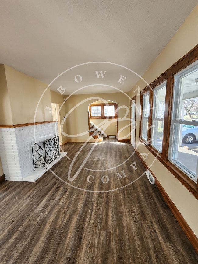 Photo - 3 bed 1 bath over 1200 Sq ft. and full basement!