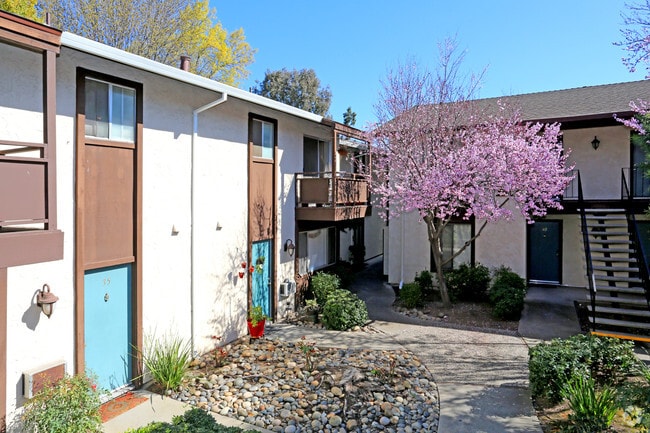 Moorpark Garden Apartments
