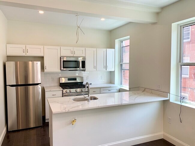 Photo - 49 Charter St Unit 3