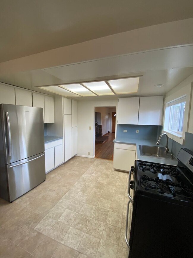 716 NE Quimby Ave Unit RATM01 - A