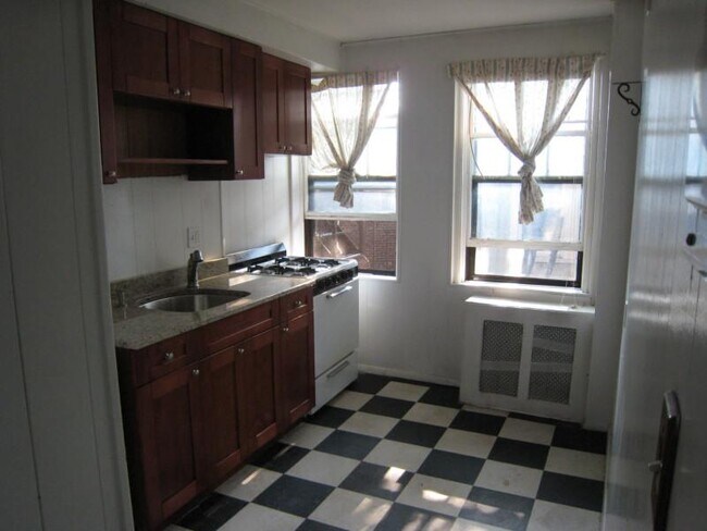 Photo - 1999 Commonwealth Ave Condo Unit 12