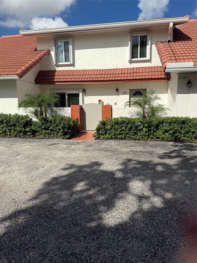 Photo - 3200 Coral Springs Dr